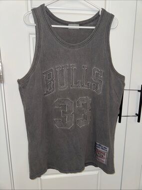 Men’s 1989 Michael Jordan Bulls Tank Top - size medium